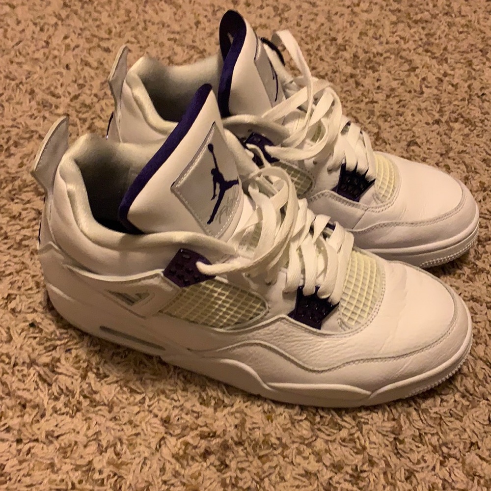 Very nice shoe, No box, selling for 180 Size 10.5